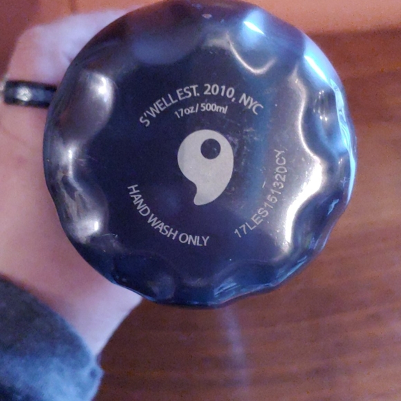 S'well - Picture 2 of 4